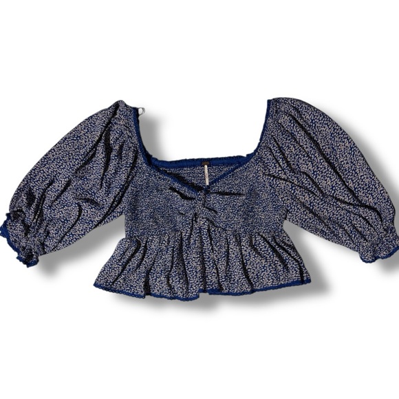 Free People Cropped Sweatheart Neckline V-neck 3/4 Sleeve Blue Floral Blouse - Picture 6 of 16